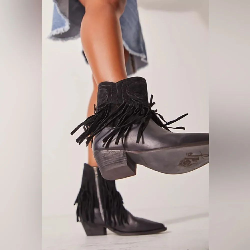 NEW FREE PEOPLE LAWLESS FRINGE WESTERN SUEDE ANKLE BOOT IN BLACK
